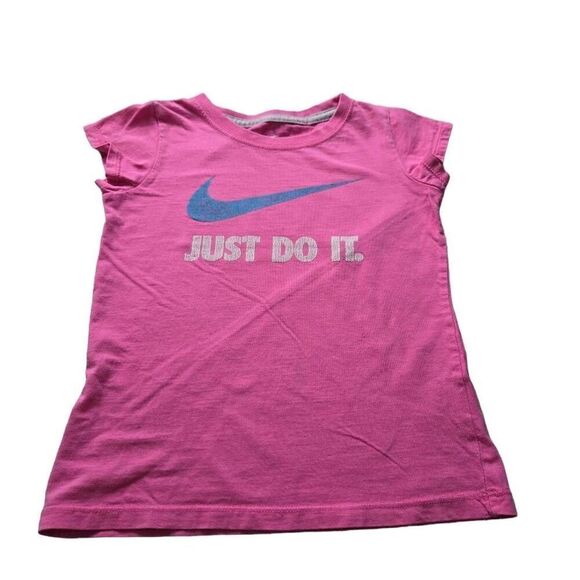 Nike Girl shirt 5T - Picture 1 of 4